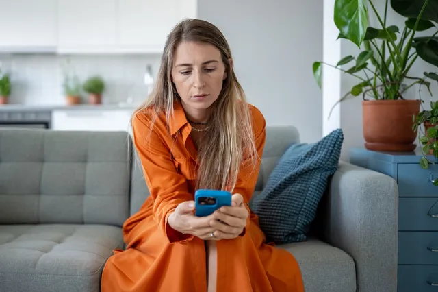 Anne-Marie heeft geen vriendinnen: ‘Iedereen heeft zijn vaste clubje al’.
