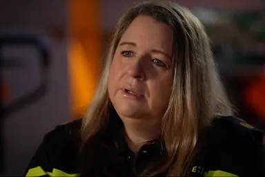 Claudia (54) was agent tijdens de vuurwerkramp: ‘Rij achteruit! We gaan dood!’