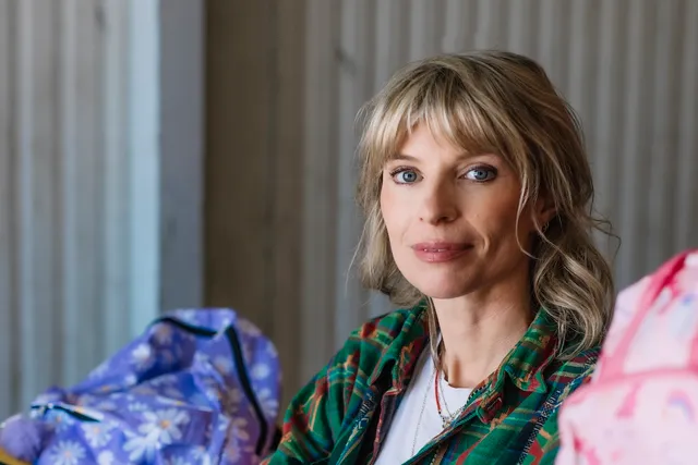 Steffi de Pous zamelt 18.000 rugzakjes in voor gevluchte kinderen in Nederland.