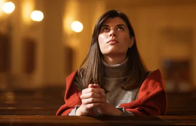 Drang naar zingeving groeit. Waar komt deze trend vandaan? ‘Ik ervaar nu de rust waar ik altijd al naar zocht’