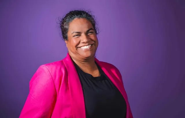 Nirosha is doof én werkt in de zorg. Ze is lid van belangenorganisatie Nu'91 en vertelt haar verhaal. Voor de Zorgprofessional van het jaar zoeken EO, Mercy Ships en Nu'91 naar de zorgprofessional van het jaar.