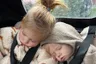 Kinderen van Eva-columnist Bas Derks vredig in slaap op de achterbank van de auto.