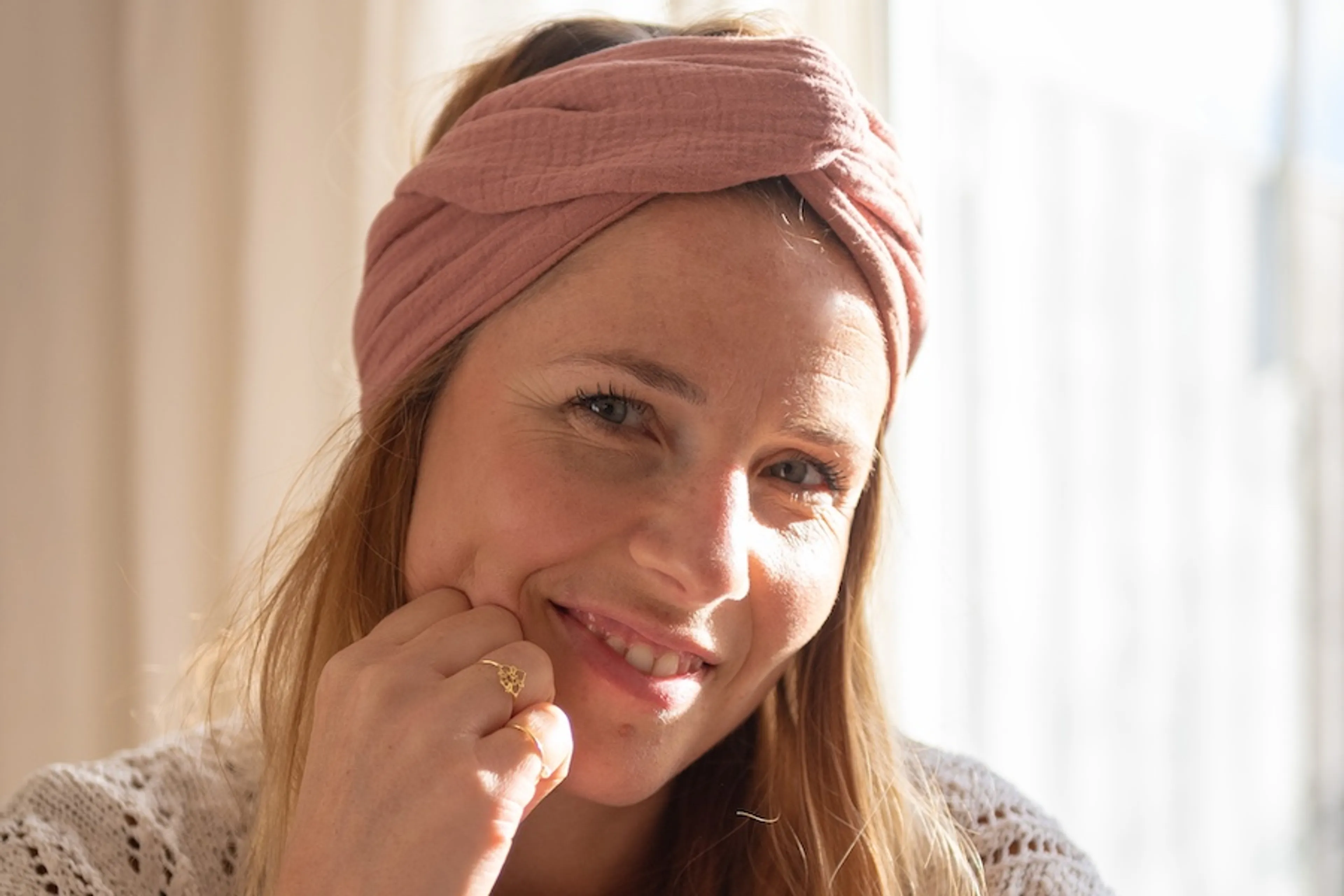 Suzan (34) vond haar roeping als postpartumdoula: ‘Ik mag andere moeders bemoedigen, versterken en naast ze staan’