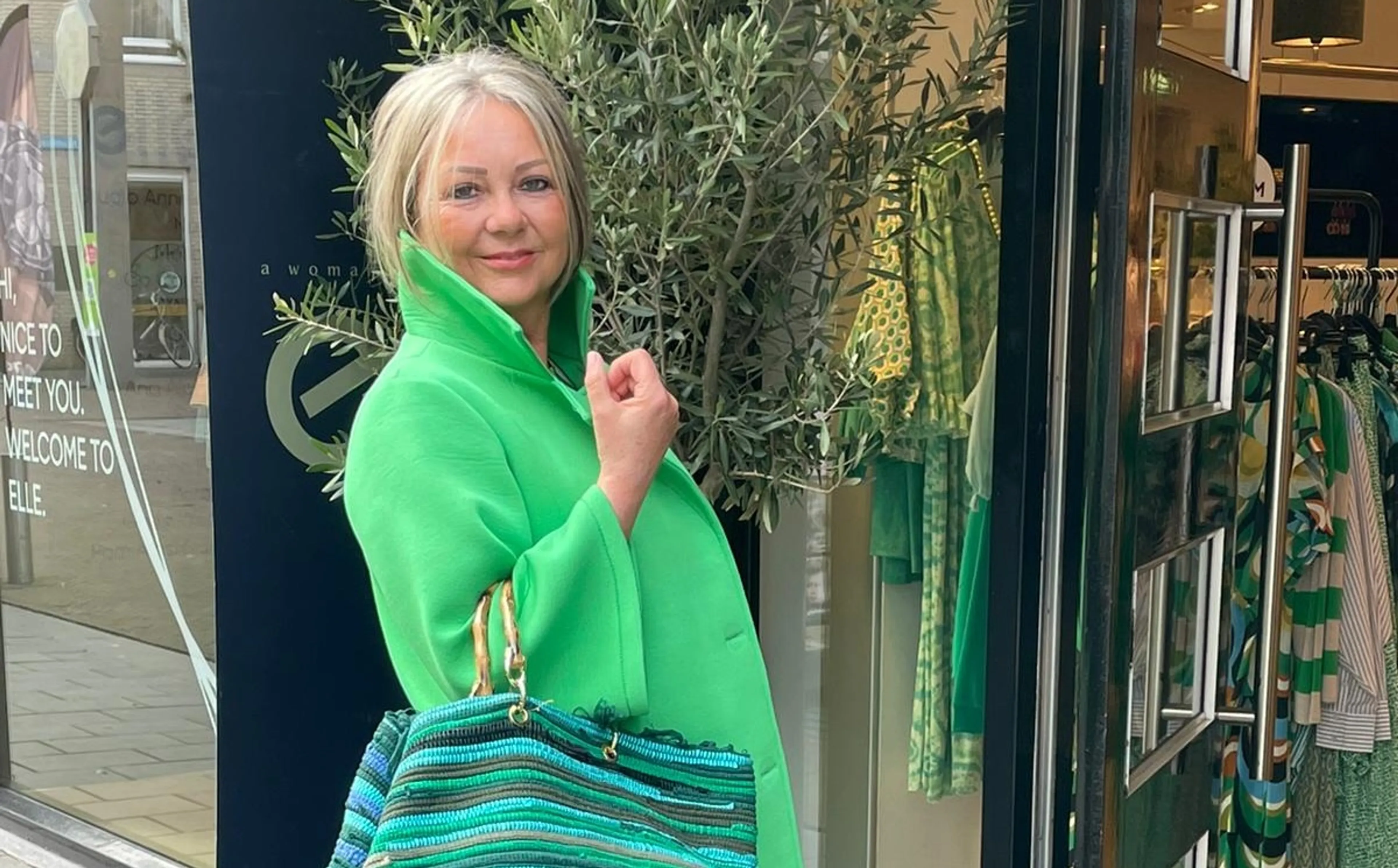 Anneke (64) zocht een leven lang naar veiligheid: ‘Ik heb vijf dagen een moeder gehad’