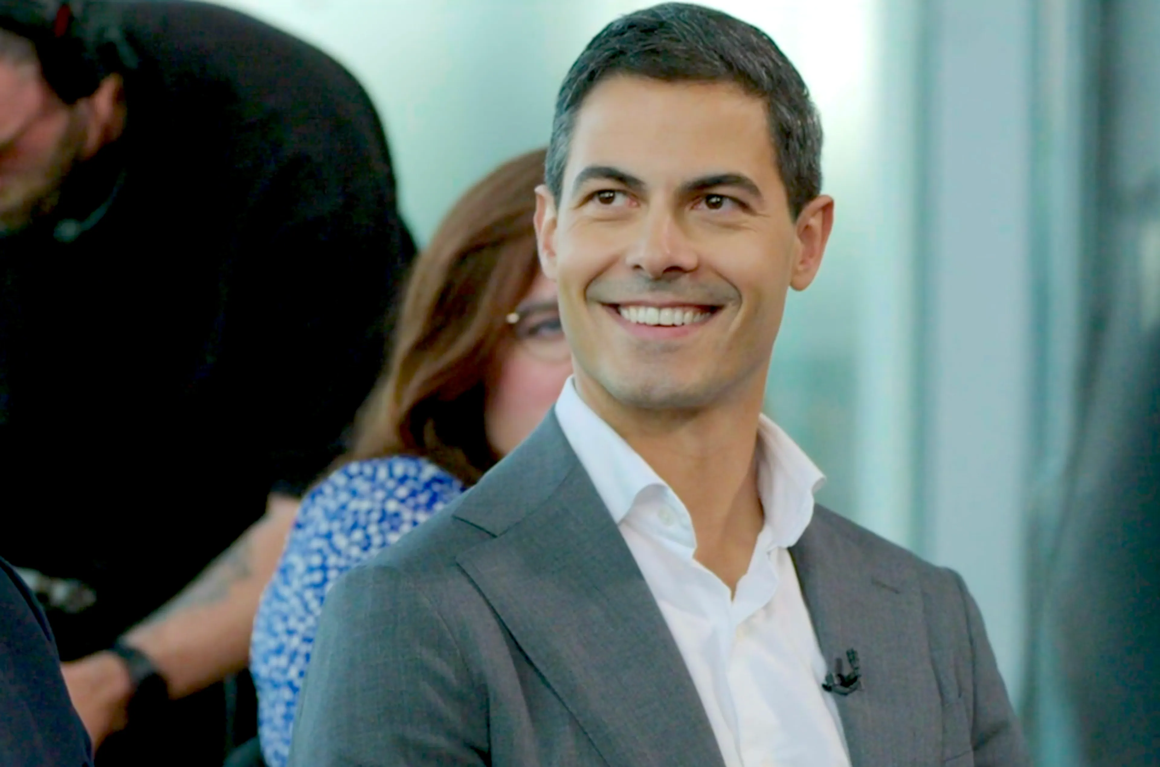 In het EO-programma Een buitengewoon gesprek leren we Rob Jetten écht kennen. Hij vertelt over zijn aanstaande huwelijk, zijn kinderwens en zijn bijnaam Panda.