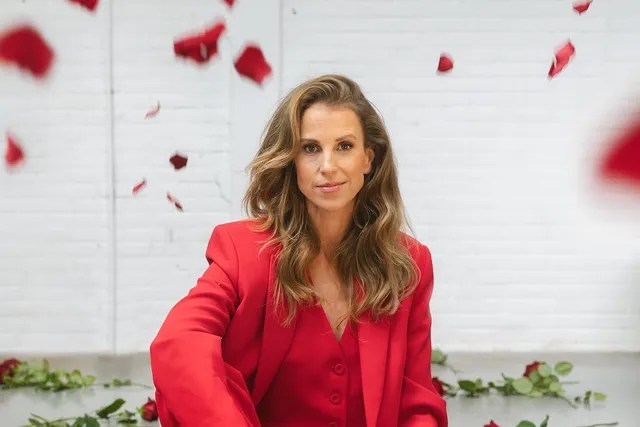 Met het EO-programma Jojanneke en de sextortiontapes kaart Jojanneke van den Berge de impact en gevolgen van het ongewenst maken, verspreiden of dreigen met naaktfoto’s of -video’s aan.