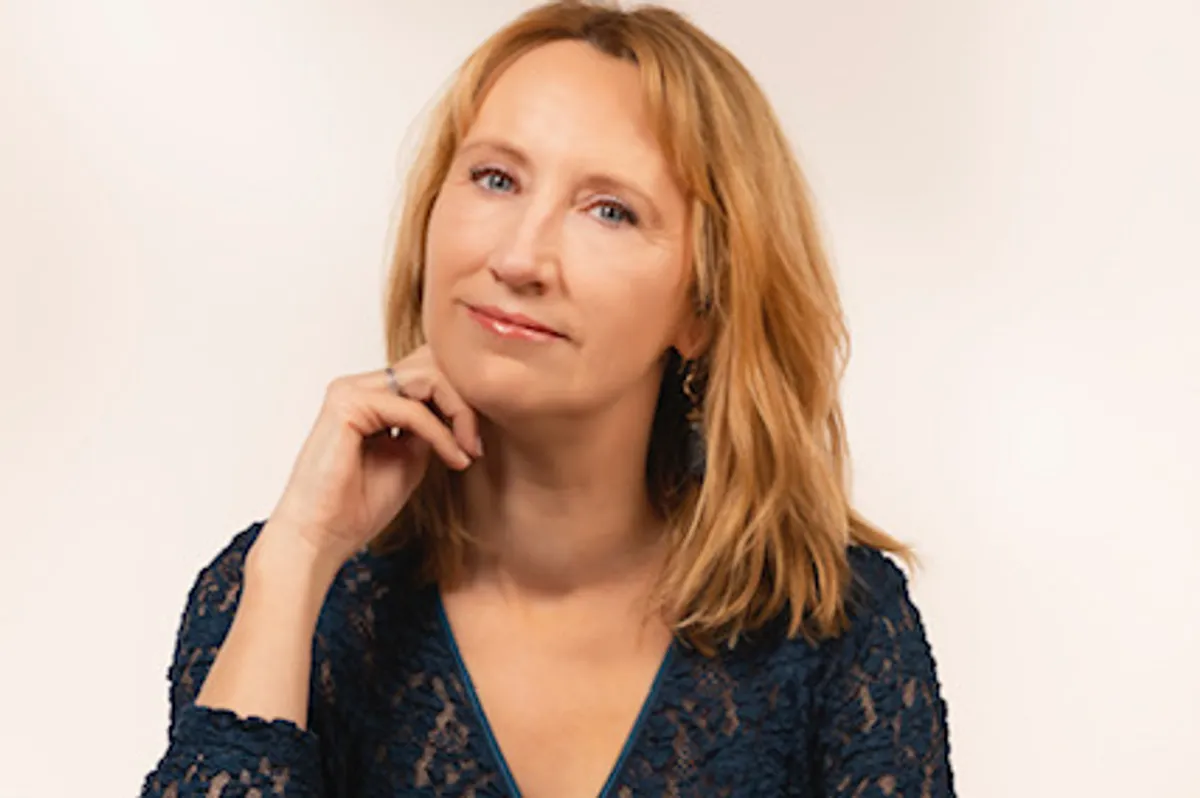 Simone van der Vlugt vertelt over haar boek Schilderslief - EO