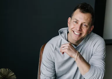 Dan Karaty over zijn verslaving: ‘Mijn vrouw kende me als een dronkaard en een leugenaar’