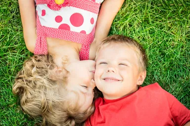 Zo pak je de seksuele opvoeding aan: 5 adviezen van een seksuoloog