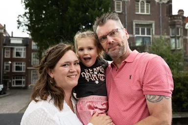 Carlien werd verliefd op 23 jaar oudere man: ‘Ik vond hem véél te oud voor mij’