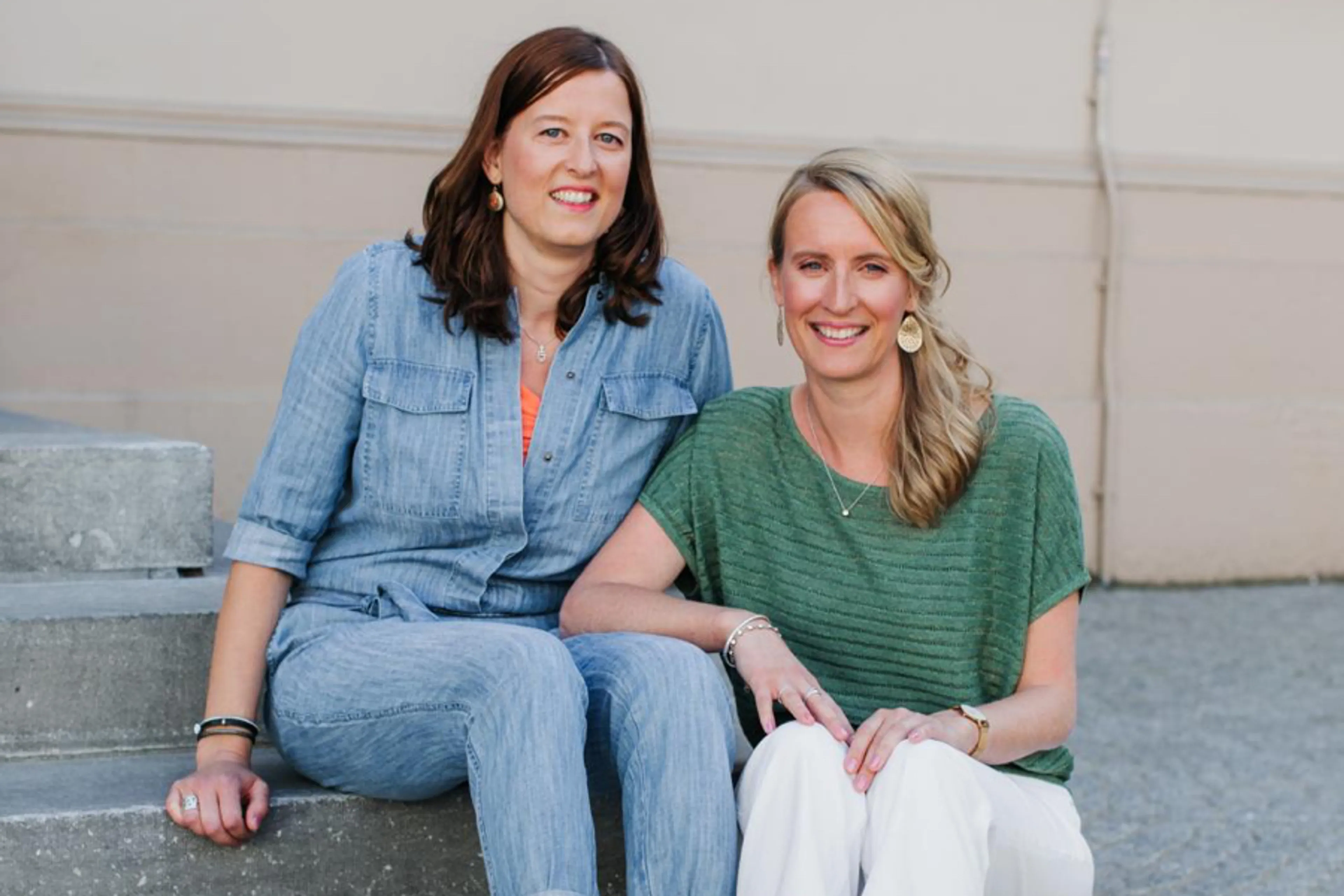 Tweelingzussen Margo en Christine ontdekten dat ze donorkinderen zijn van gynaecoloog Wildschut