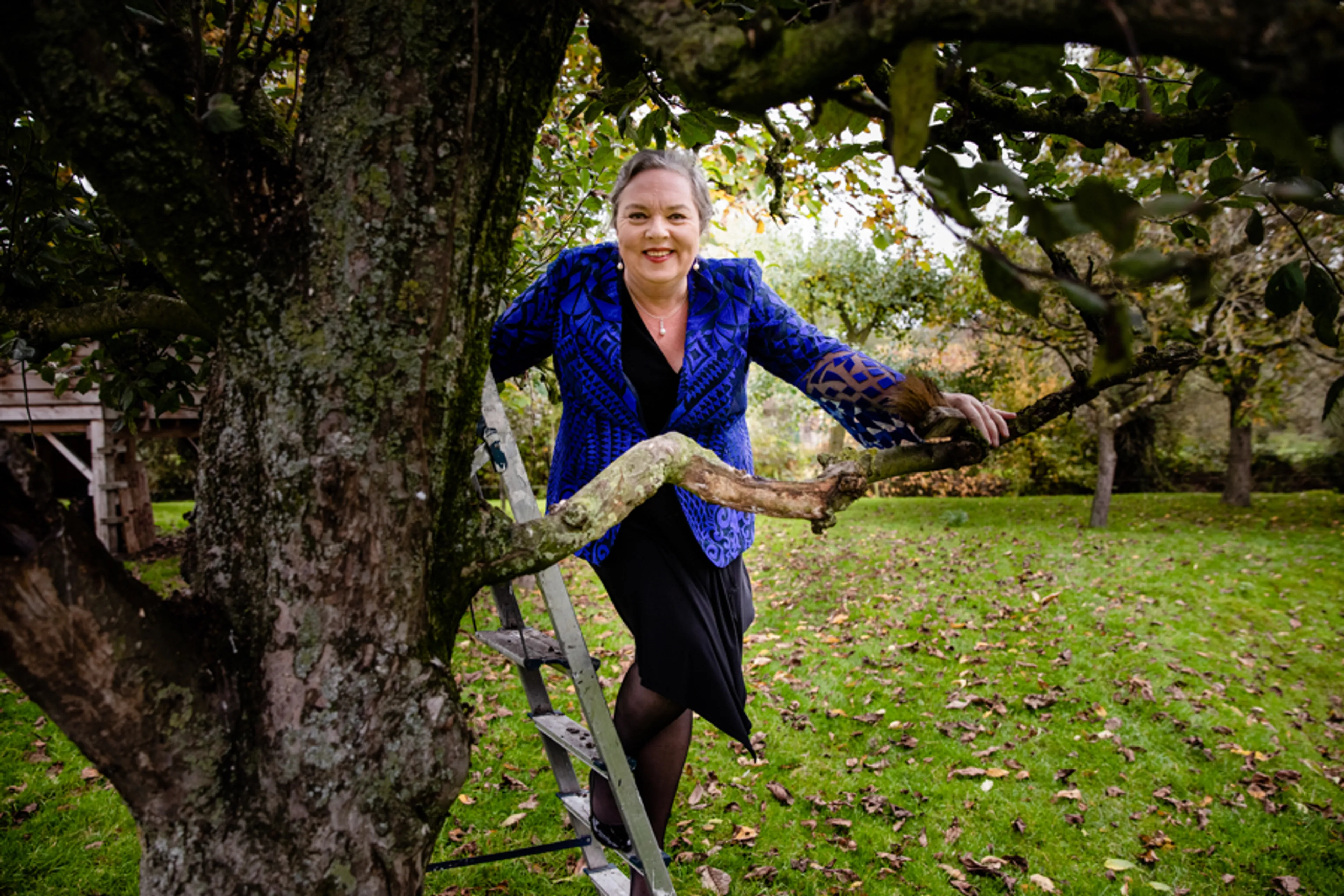 Dineke lag veertien jaar op bed toen zij plotseling genas: ‘Eerst dacht ik: dit is gewoon euforie’