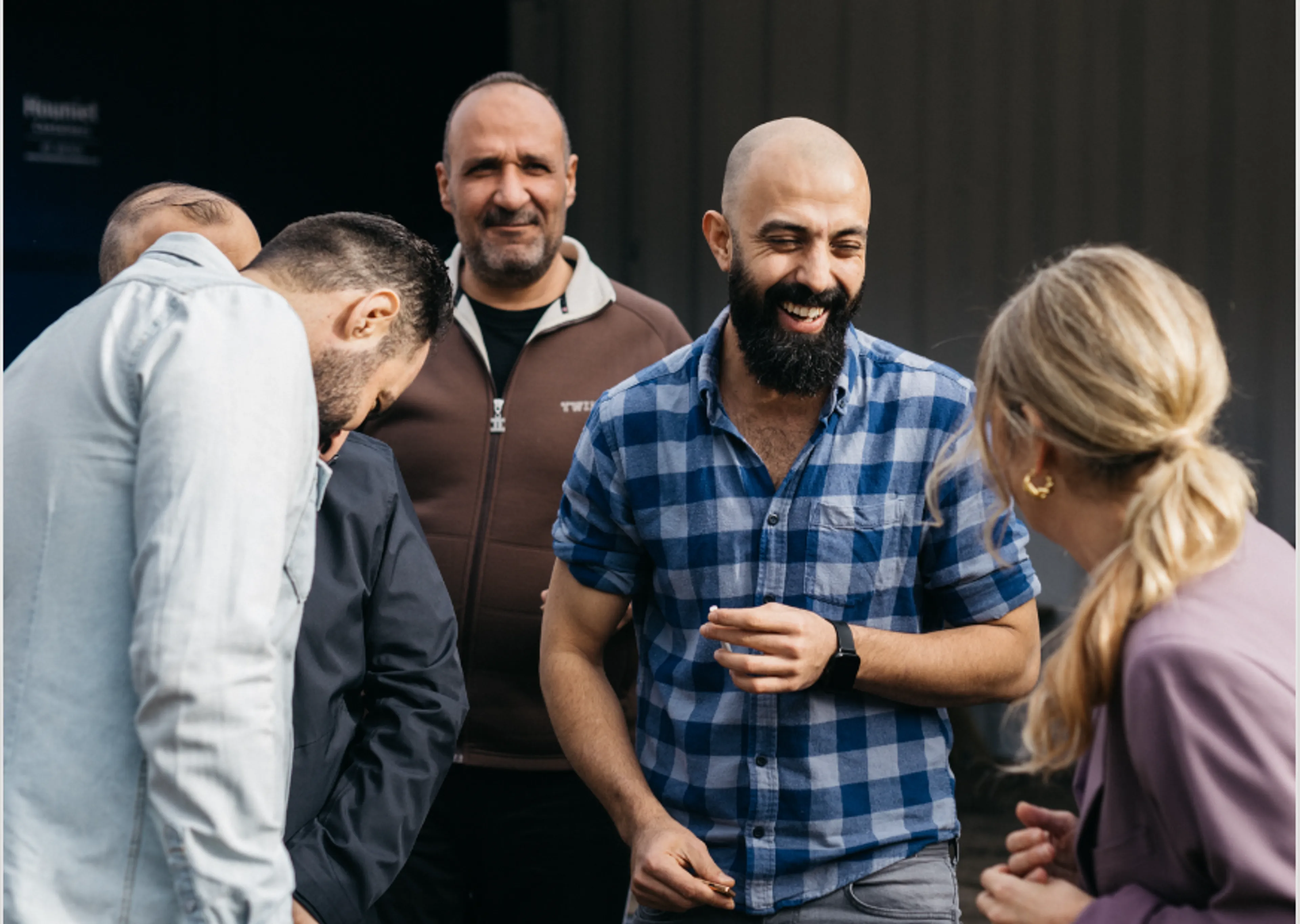 Verbinding zoeken in verdeeld Volendam