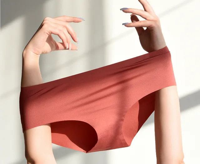 Eva zoekt het uit - menstruatieondergoed.