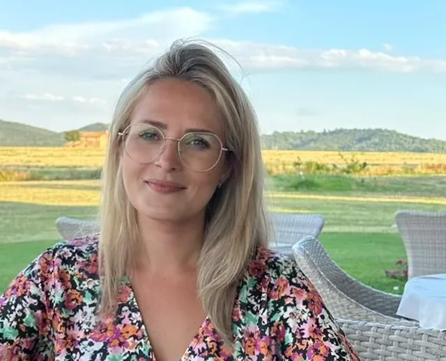 Deborah heeft ondraaglijke pijn door dunnevezelneuropathie (DVN) na covid.