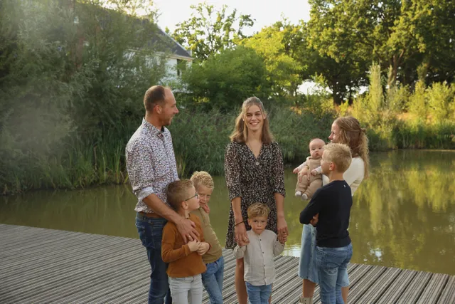 Week van de Pleegzorg: Rhodé kwam in de pleegzorg terecht.