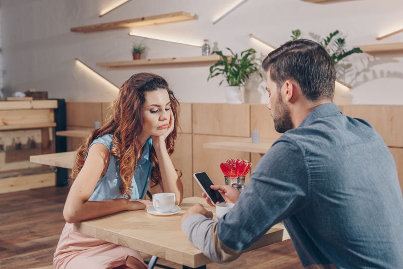 Wat is de invloed van smartphones op je relatie?