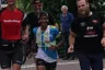 Ultrarunner Sameena finisht na tien dagen op de Wallen